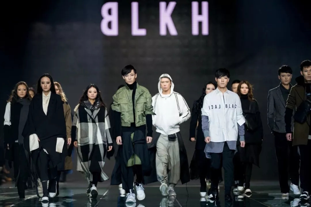 06.webp.jpg 06.webp.jpg